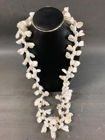 Vintage Polynesian Shell Necklace