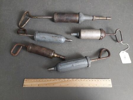 5  Small Grease Guns