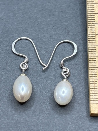 Sterling Silver Faux Pearl Drop Earings