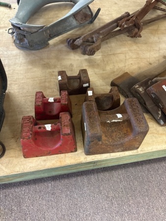 5 Vintage Cast Iron Weights