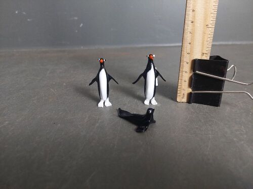 2 Miniature Glass Penguins & Cute Black Glass Seal