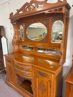 Antique White Cedar Side Board w. Bevelled Mirrors - 4