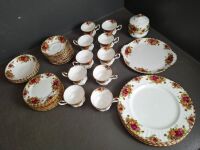 Old Country Roses Royal Albert  IncompleteTea Set - 2