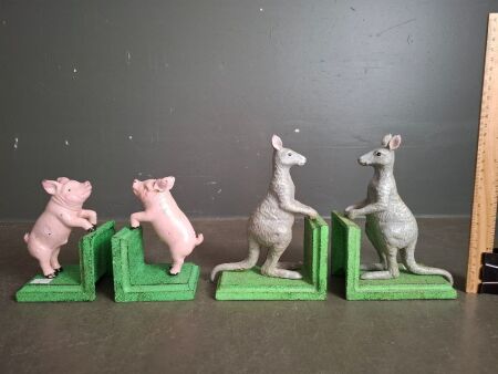 Kitsch Metal Kangaroo & Pig Book Ends