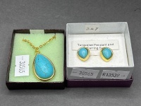 Turquoise Stone with Gold Trim Pendant with Gold Toned Neckalce and Earring Set