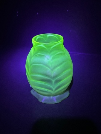 Vaseline Uranium Glass Shade