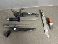 A bundle of 4x Knives