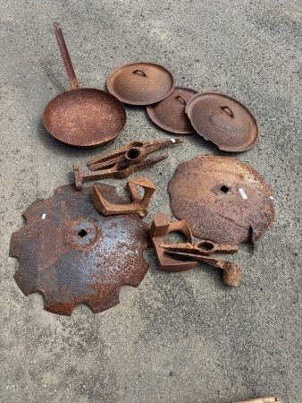 Large Mixed Metal Lot - Including Albion No 15 Camp Oven Lid - Plow Disks