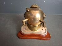 Replica US NavyDiving Helmet Mark V No. 5255 Date 1941 - 3