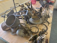 Large amount of Gas / Oil & Elec. Lamp parts - 4