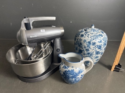 Kitchen Lot with Blue Crackle Ceramic Jug, Lidded Jar & Breville Wizz Mix