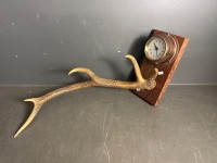 Decorative Deer Antler Wall Clock - 2