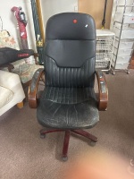 Super Comfy Leather Office Chair