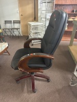 Super Comfy Leather Office Chair - 2