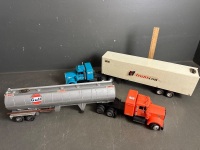 2 x Toys For Big Boys Whiskey Decanter Semi Trailers - 2