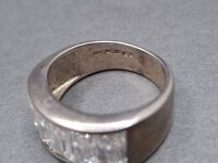 Superb Sterling Silver (925) 5 Large Baguette Stoned Ring - Size P - 3