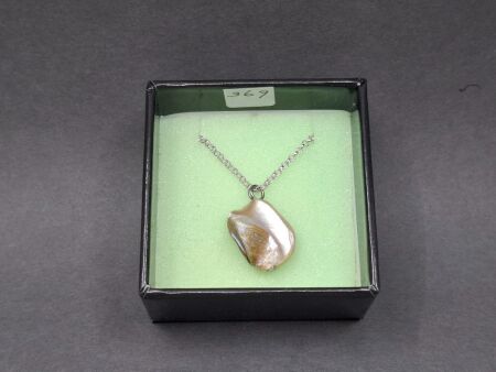 Silver Tone Chain Pendant with Pearlescent Drop