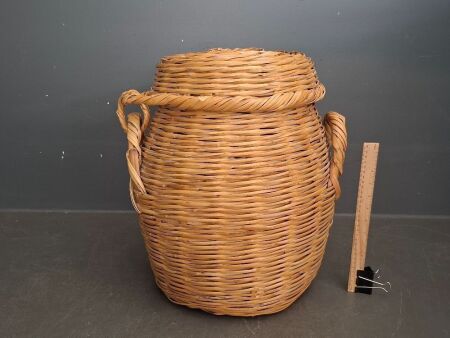 Vintage Boho Wicker Basket with Lid