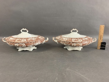 Pair of Victorian Wedgwood 'Phoebe' Tureens with Lids