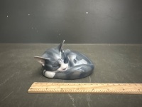 Royal Copenhagen Grey Sleeping Cat Kitten Figurine - Made in Denmark  - 2