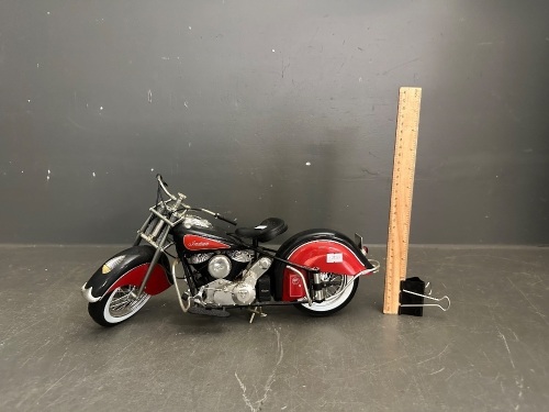 1948 1/6 Scale Motorcycle - Indian Chief