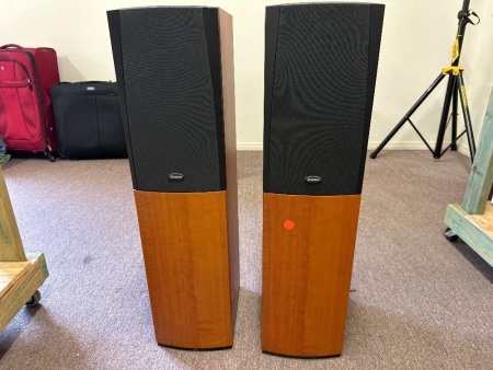 2x Boston Wooden Speakers