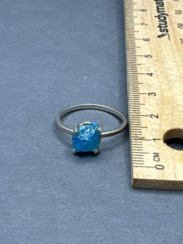 Sterling Silver Ring with Natural Rough Uncut Apatite - Size R