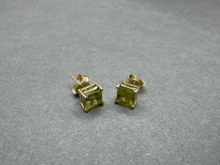 9ct Gold and Green Stone Stud Earrings