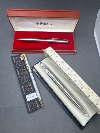 3x Vintage Pens - Inc 2x Parker Pens