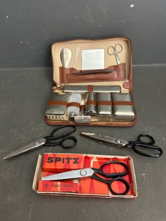 Vintage Vanity Set with 3 Sets of Pinking Shears