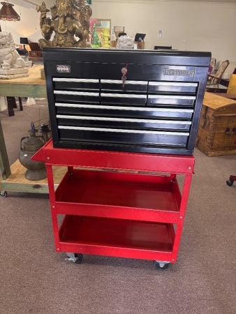 KC Tools Lockable Tool Chest on Moveable Stand