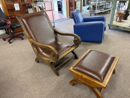 Exquisite Brown Leather Lazy Chair in Immaculate Condition with Foot Stool