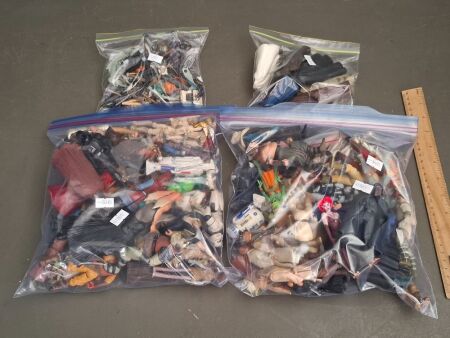 Large Lot of Star Wars Figurines & accessories