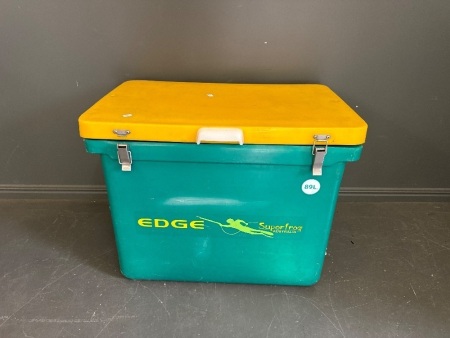 Edge Super Frog Australia 89L Ice Box