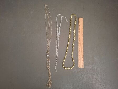 Mixed Lot of 3 Different Styled Vintage Necklaces