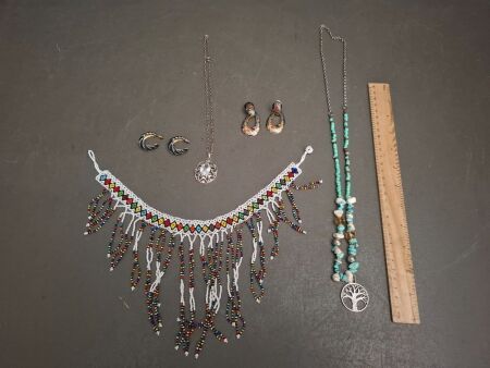 Lot of Mixed Jewellery Items 