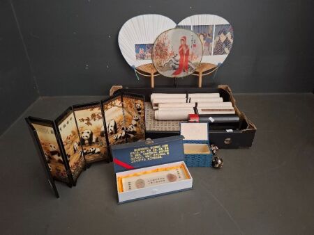 Mixed Asian Art / Decorator Lot