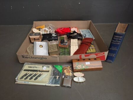 Box of Vintage and Antique Collectables&nbsp;