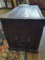 Antique carved box - 2