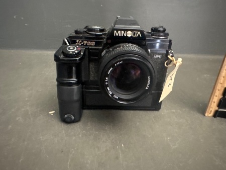 Vintage Minolta X-700 Film Camera