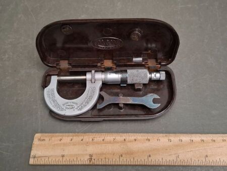 Vintage Moore and Wright Sheffield England Micrometer 